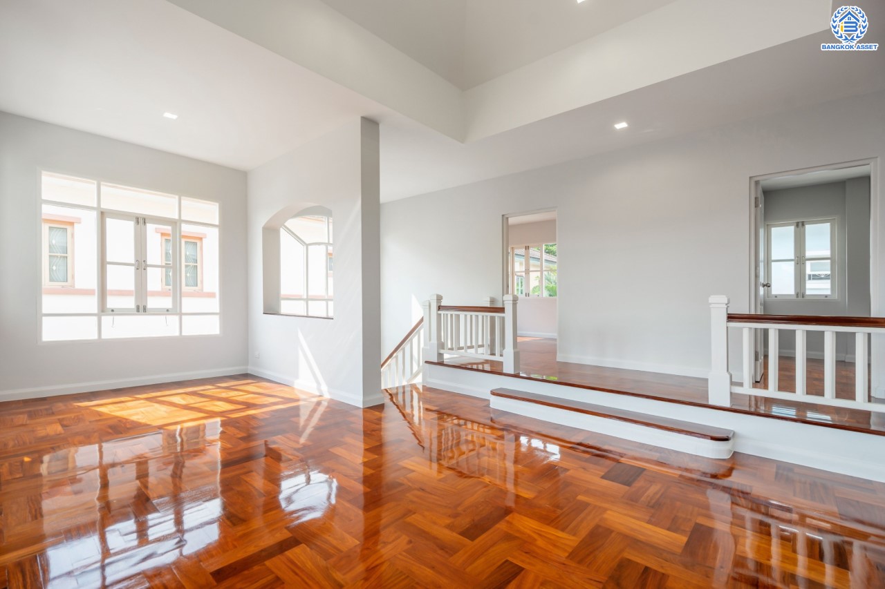 บ้านมือสองตกแต่งใหม่ ม.นันทวัน บางใหญ่-รัตนาธิเบศร์ บ้านเดี่ยวคุณภาพแบรนด์ LH ตอบโจทย์ทุกไลฟ์สไตล์ เนื้อที่ขนาด 66 ตร.ว. ฟังก์ชัน 3 ห้องนอน 3 ห้องน้ำ 1 ห้องแม่บ้านพร้อมห้องน้ำในตัว บนทำศักยภาพ หน้าโครงการติดถนนกาญจนาภิเษก ใกล้รถไฟฟ้าสายสีม่วง "สถานีสามแยกบางใหญ่" และทางด่วน "ศรีรัช"